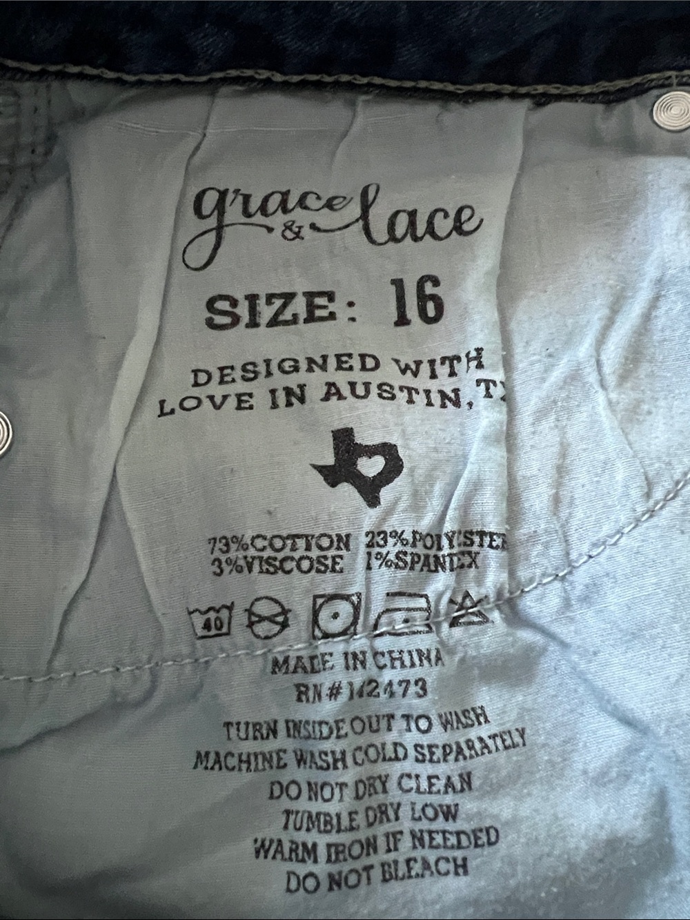 Grace & Lace Mel’s Favorite Light Blue Straight Leg Cropped Jeans - Picture 3 of 3